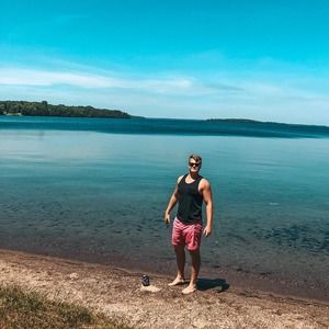 Meet your Posher, Benjamín